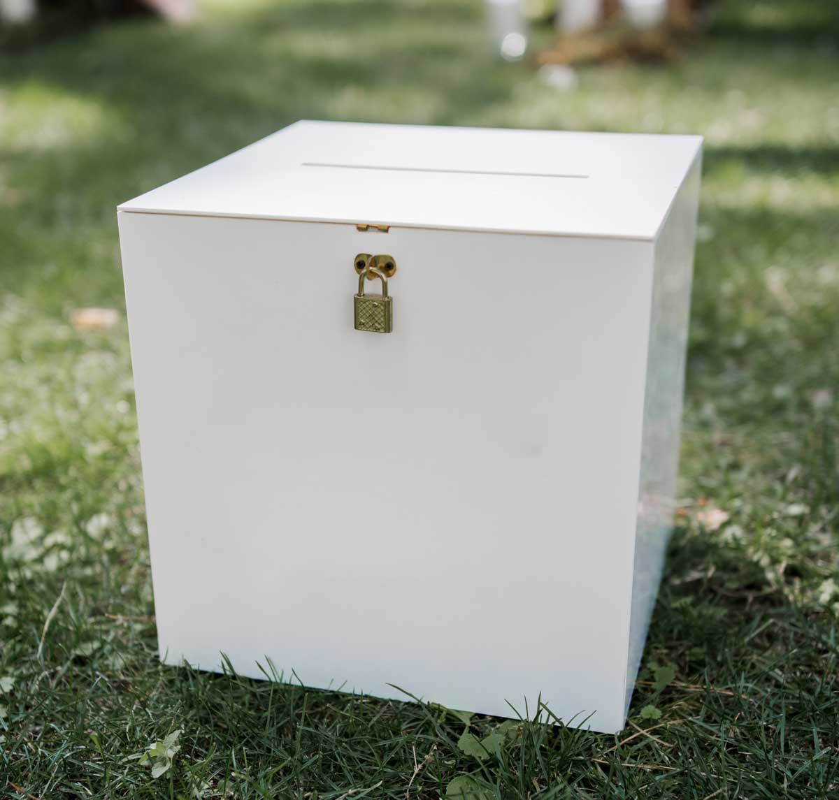 wishing-well-acrylic-box-white  display picture 3
