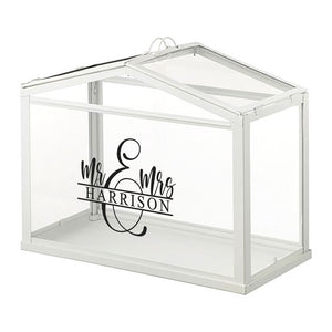 wishing well box with mr & mrs surname with ampersand the main feature