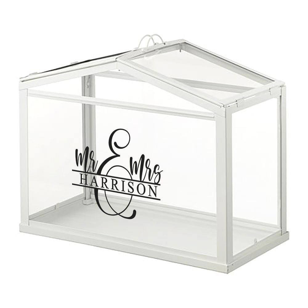 wishing well box with mr & mrs surname with ampersand the main feature
