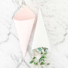 plain confetti cone toss with leaves