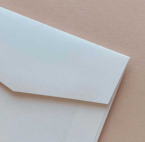 diy invitation paper coco linen blanc white closeup