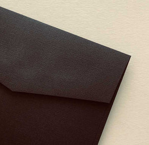 diy invitation paper coco linen noir black closeup