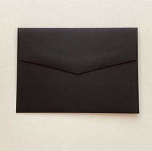 envelope bloom ebony black