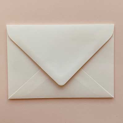 envelope gmund cream