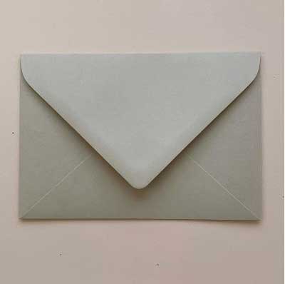 envelope gmund light moss