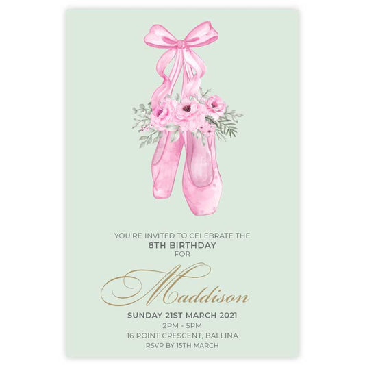 ballerina pointé shoes with pink flowers