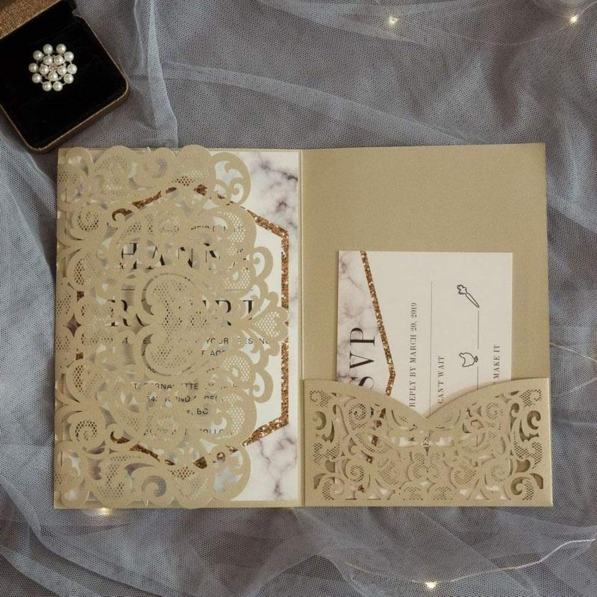 Graceful Love' - Laser-cut Tri-fold Pocket